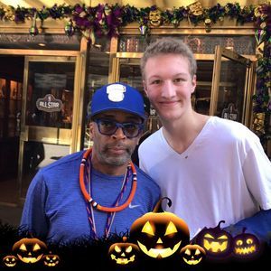 Meet your Posher, Hunter